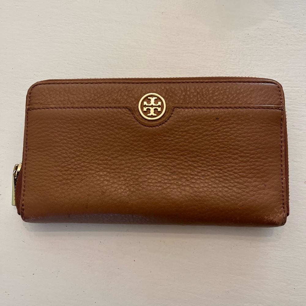 Tory Burch Robinson Continental Zip Wallet